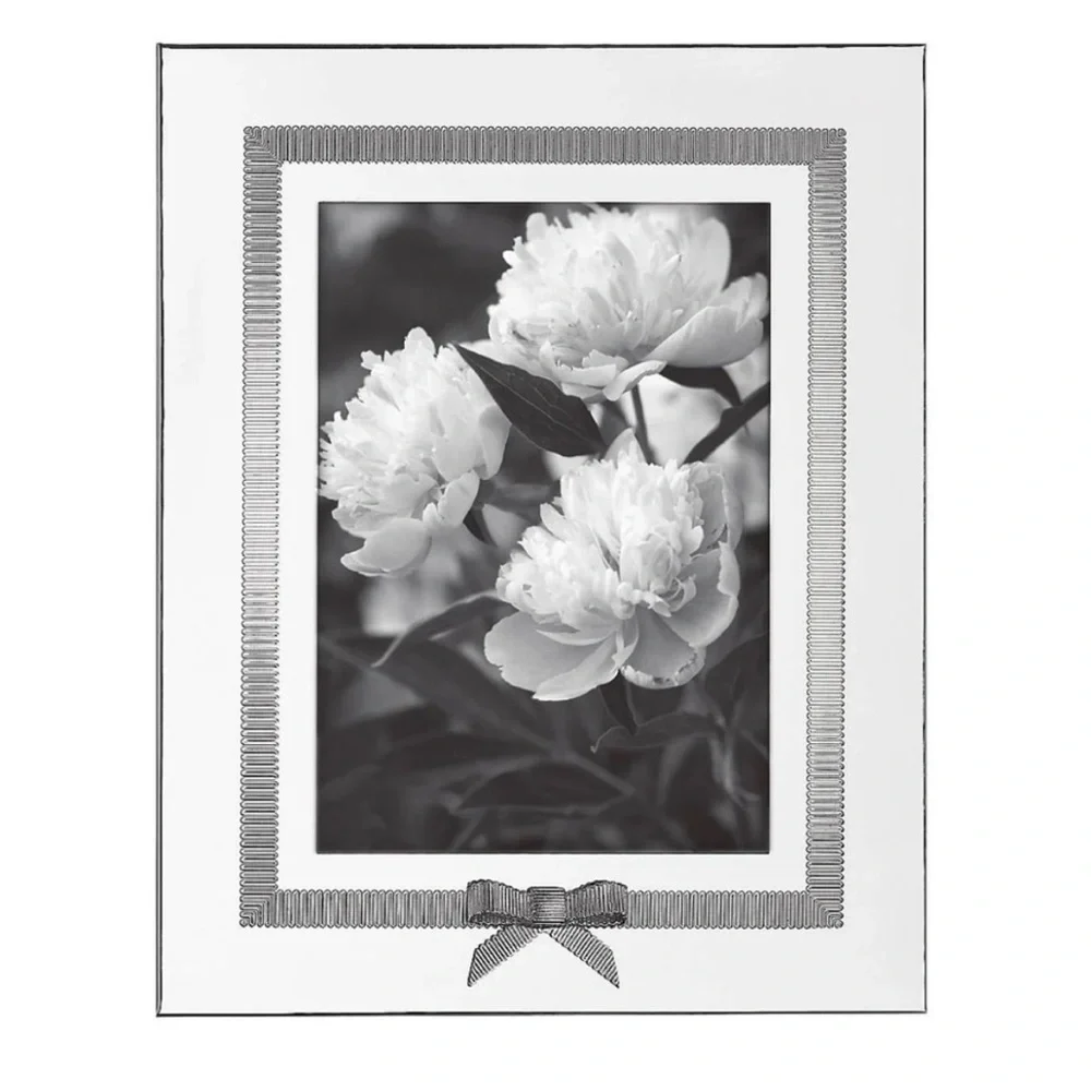 Kate Spade - ‘Mirror Bow Picture Frame’ 5” x 7”. NWT.